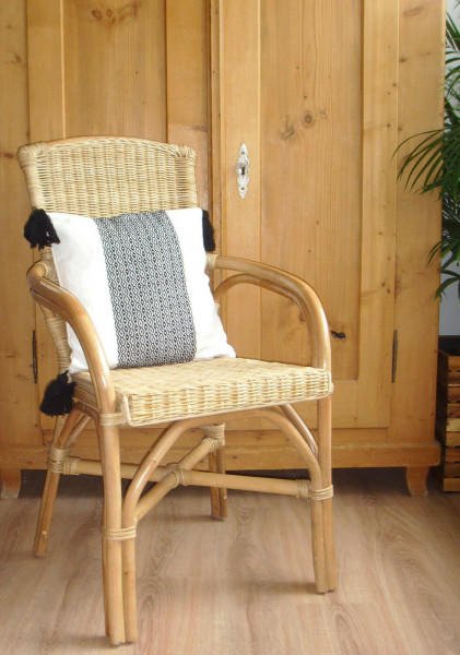 Rattanstuhl „HOME“