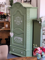 Vorschau: Kleiderschrank Bauernschrank VINTAGE LIVING Grün Vorschau: Kleiderschrank Bauernschrank VINTAGE LIVING Grün