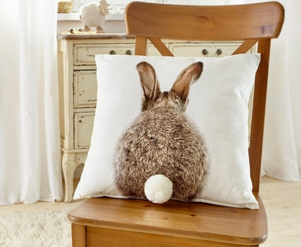 Dekokissen PUSCHELHASE, 45 cm, Hasenbild mit Puschel aus Kunstfell