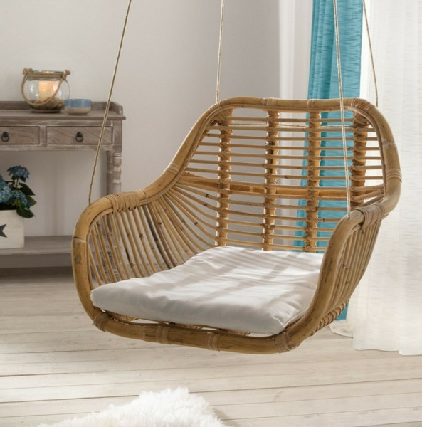 Hängesessel aus Rattan